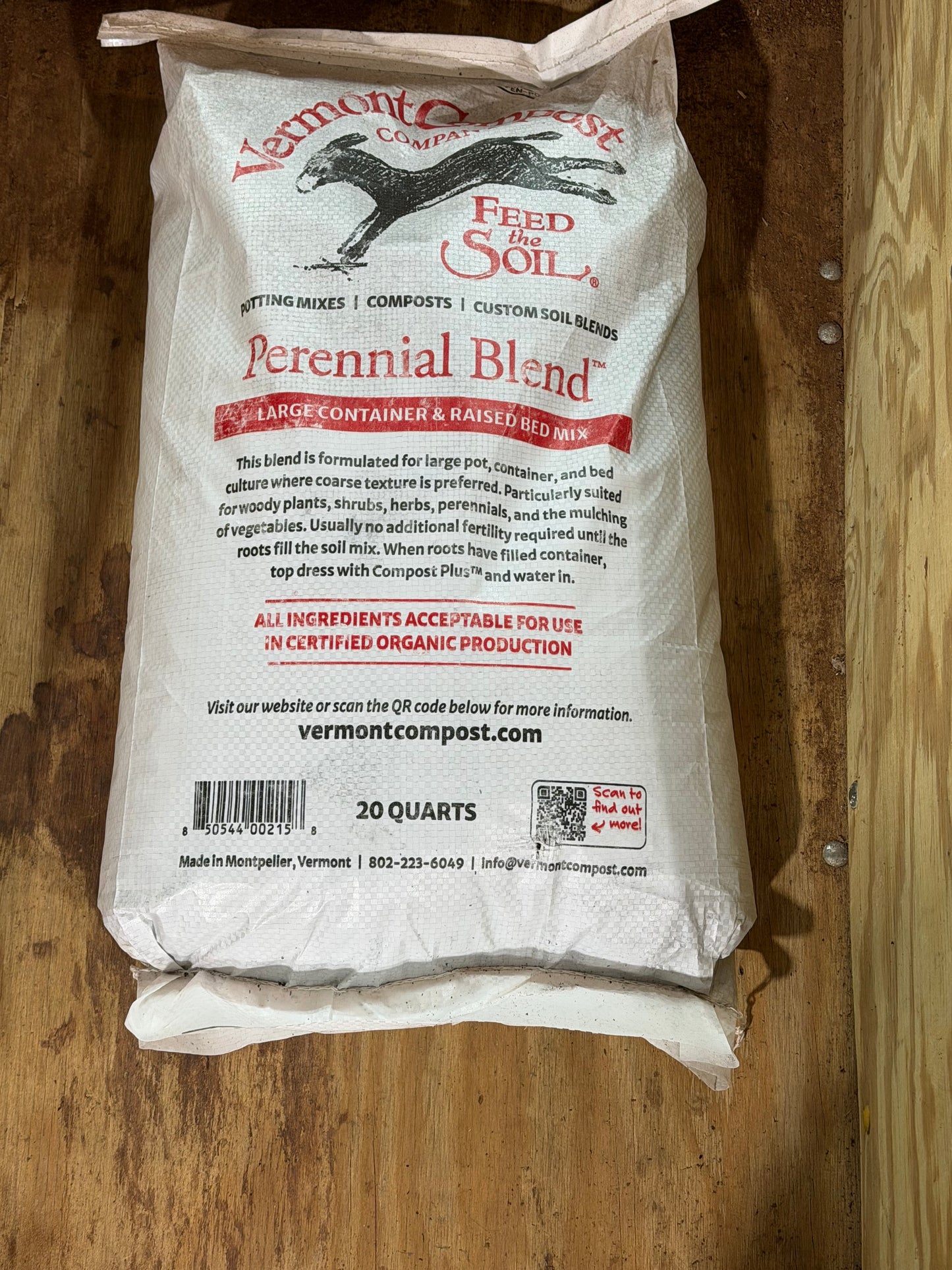 Vermont Compost Perennial Blend 20QT Bag